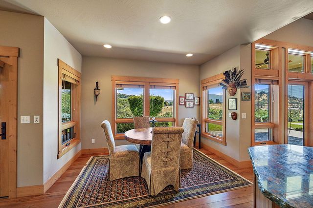 1475 Dead Indian Memorial Road, Ashland, OR 97520