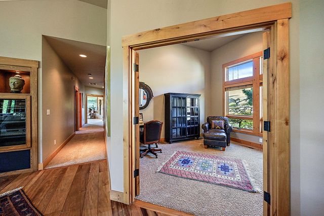 1475 Dead Indian Memorial Road, Ashland, OR 97520