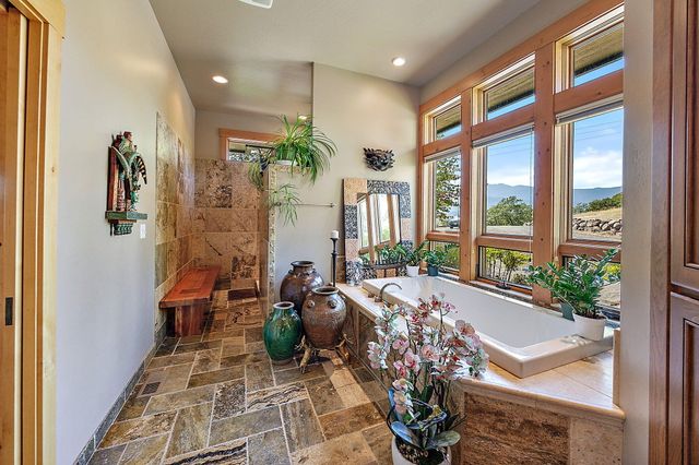 1475 Dead Indian Memorial Road, Ashland, OR 97520