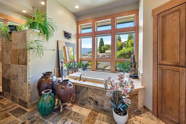 1475 Dead Indian Memorial Road, Ashland, OR 97520