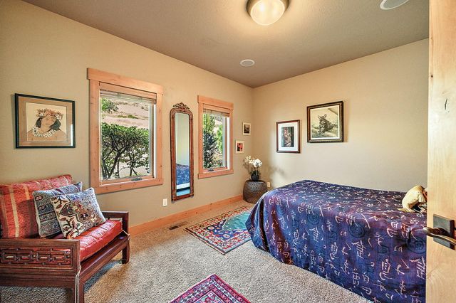 1475 Dead Indian Memorial Road, Ashland, OR 97520