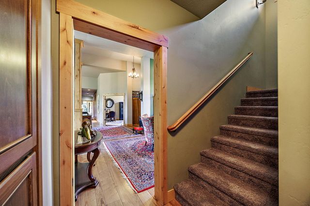 1475 Dead Indian Memorial Road, Ashland, OR 97520