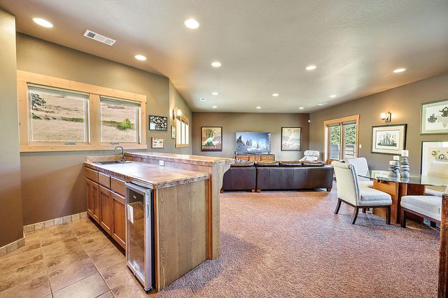 1475 Dead Indian Memorial Road, Ashland, OR 97520