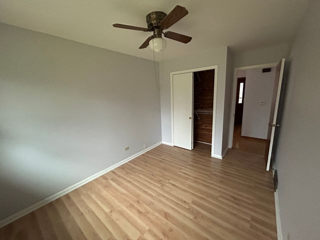 1755 Country Knolls Lane, Elgin, IL 60123