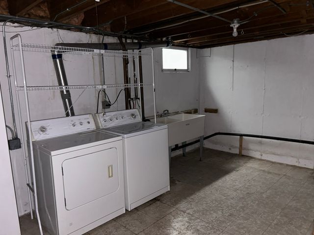 1755 Country Knolls Lane, Elgin, IL 60123