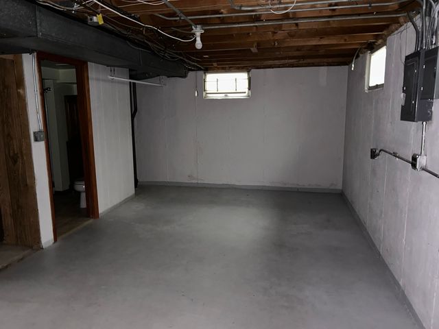 1755 Country Knolls Lane, Elgin, IL 60123