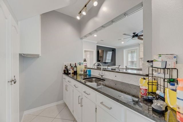 2805 Pine View Drive, Grapevine, TX 76051