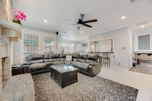 2805 Pine View Drive, Grapevine, TX 76051