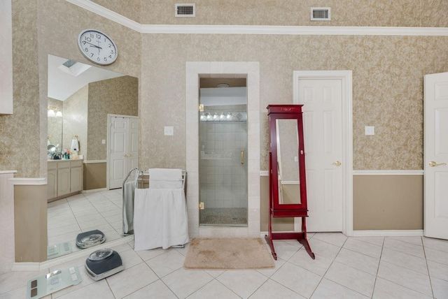 2805 Pine View Drive, Grapevine, TX 76051