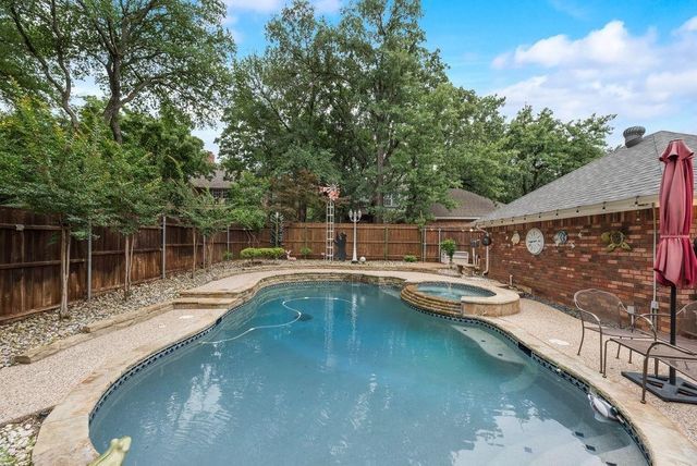 2805 Pine View Drive, Grapevine, TX 76051