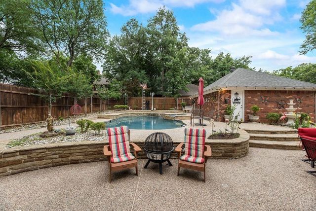 2805 Pine View Drive, Grapevine, TX 76051