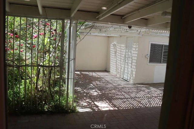 18616 Lassen Street, Northridge, CA 91324