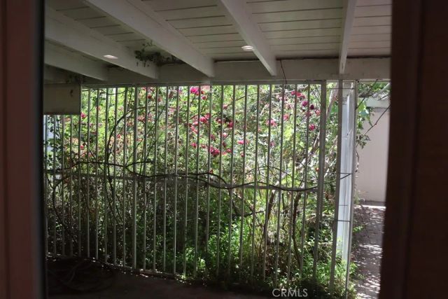 18616 Lassen Street, Northridge, CA 91324