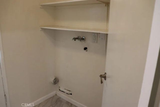 18616 Lassen Street, Northridge, CA 91324