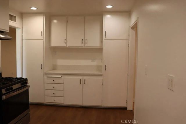 18616 Lassen Street, Northridge, CA 91324