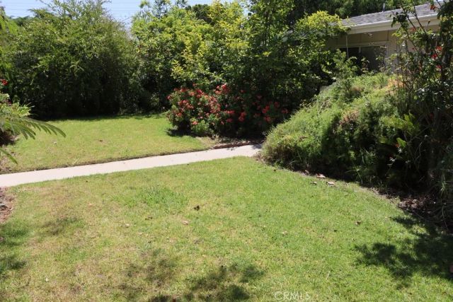 18616 Lassen Street, Northridge, CA 91324