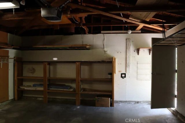 18616 Lassen Street, Northridge, CA 91324
