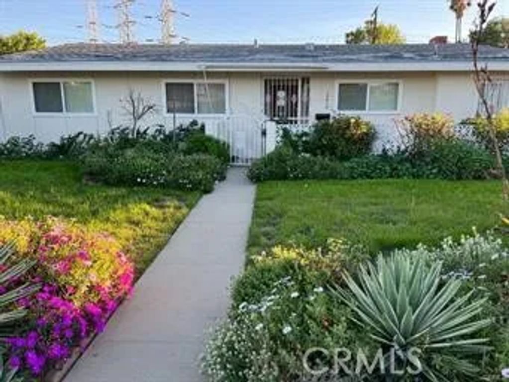 18616 Lassen Street, Northridge, CA 91324
