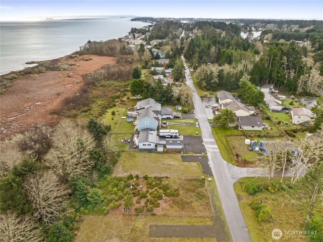 200 Olympic View Avenue NE, Ocean Shores, WA 98569