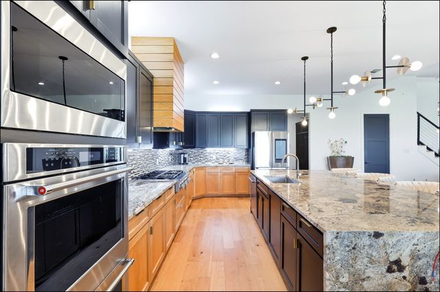 2027 Noe Boulevard, Heath, TX 75126