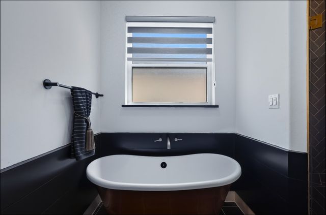 2027 Noe Boulevard, Heath, TX 75126