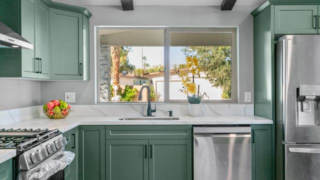 74654 Stage Line Drive, Thousand Palms, CA 92276