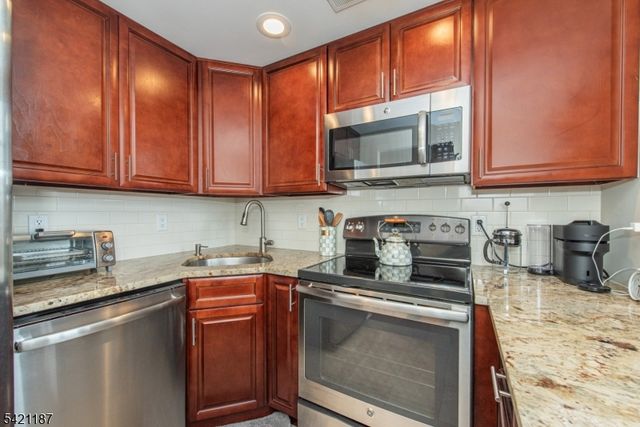 262 Main St 219, Little Falls Twp., NJ 07424