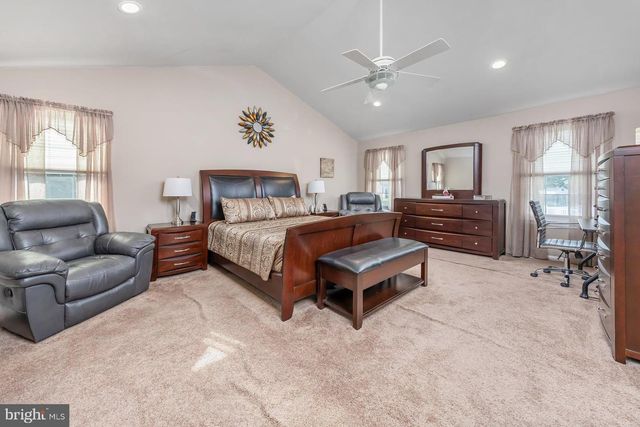 202 JUNIPER CIR, Glassboro, NJ 08028