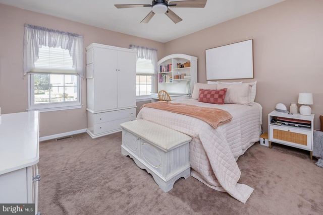 202 JUNIPER CIR, Glassboro, NJ 08028