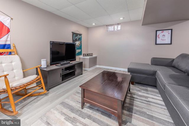 202 JUNIPER CIR, Glassboro, NJ 08028