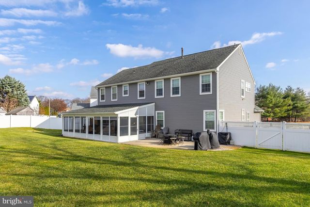 202 JUNIPER CIR, Glassboro, NJ 08028