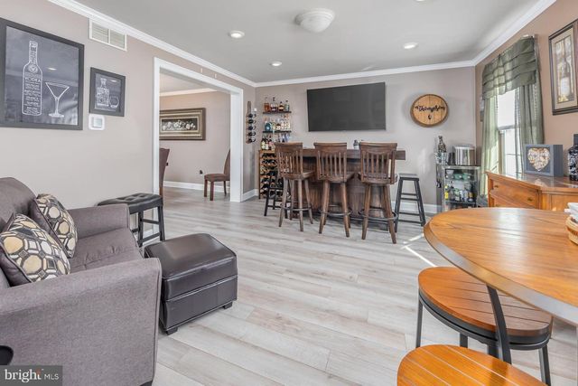 202 JUNIPER CIR, Glassboro, NJ 08028