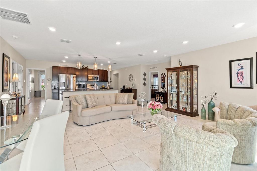 Image 12 of property listing at 1 FRENORA LANE, Palm Coast, FL 32137