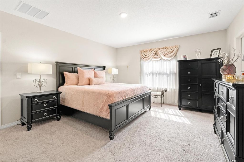 Image 13 of property listing at 1 FRENORA LANE, Palm Coast, FL 32137