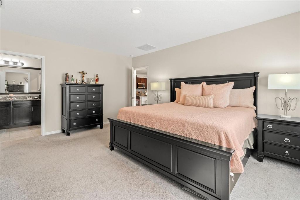 Image 14 of property listing at 1 FRENORA LANE, Palm Coast, FL 32137