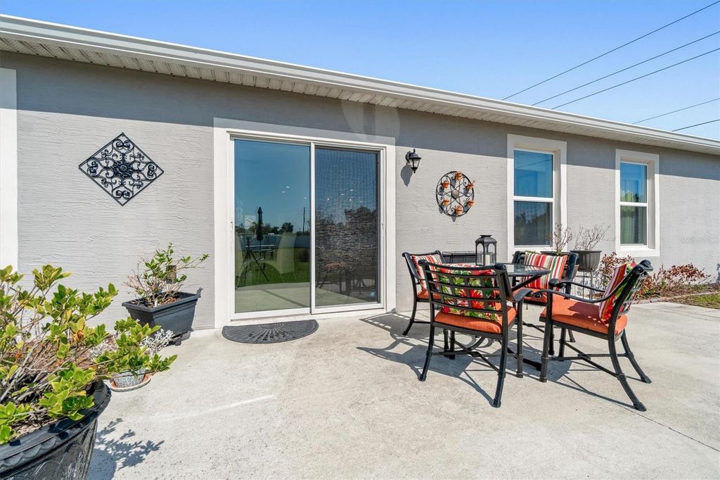 Image 26 of property listing at 1 FRENORA LANE, Palm Coast, FL 32137