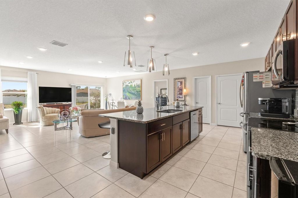 Image 5 of property listing at 1 FRENORA LANE, Palm Coast, FL 32137