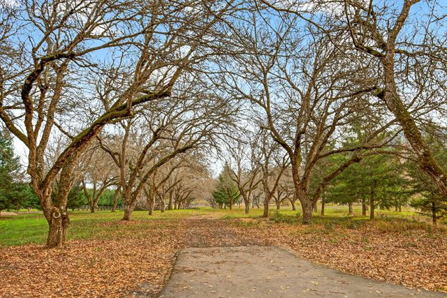 5650 Kane Creek Road, Central Point, OR 97502