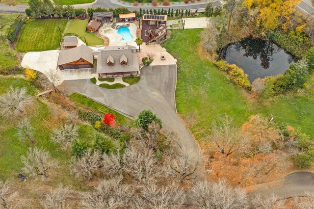 5650 Kane Creek Road, Central Point, OR 97502