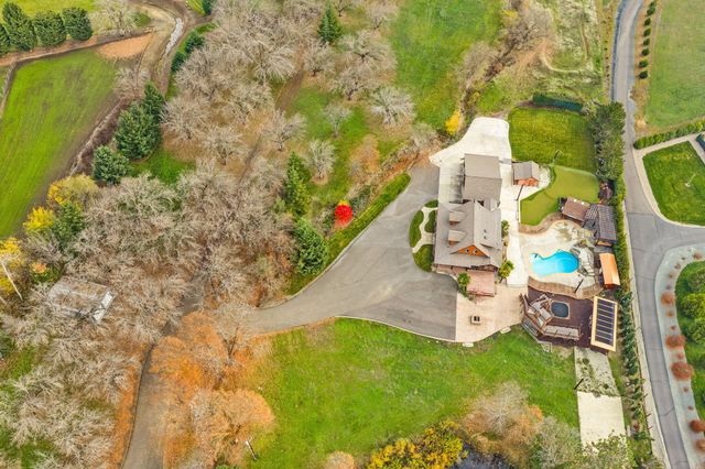 5650 Kane Creek Road, Central Point, OR 97502