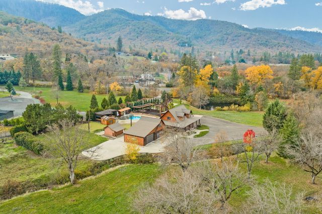 5650 Kane Creek Road, Central Point, OR 97502