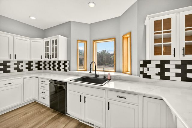 5650 Kane Creek Road, Central Point, OR 97502