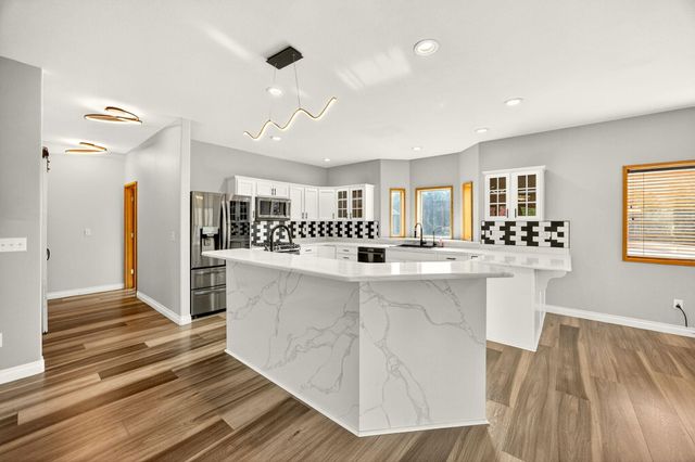 5650 Kane Creek Road, Central Point, OR 97502