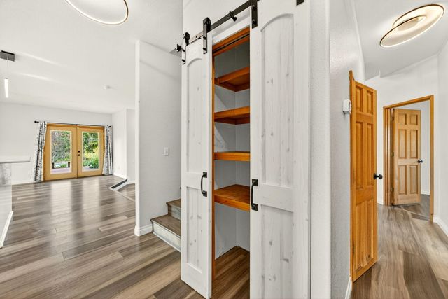 5650 Kane Creek Road, Central Point, OR 97502