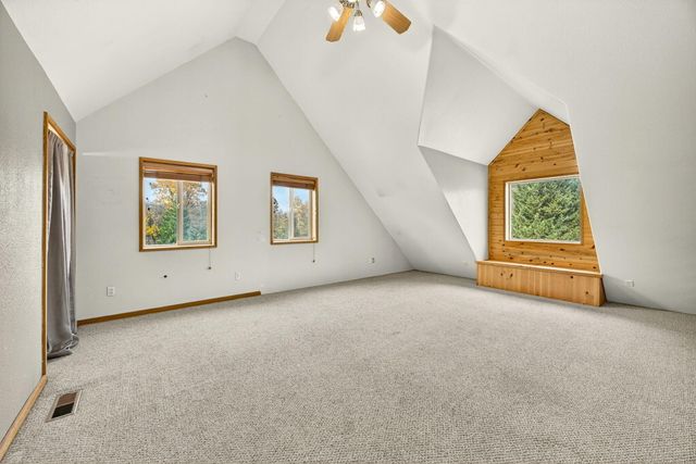 5650 Kane Creek Road, Central Point, OR 97502