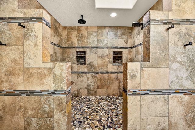 5650 Kane Creek Road, Central Point, OR 97502