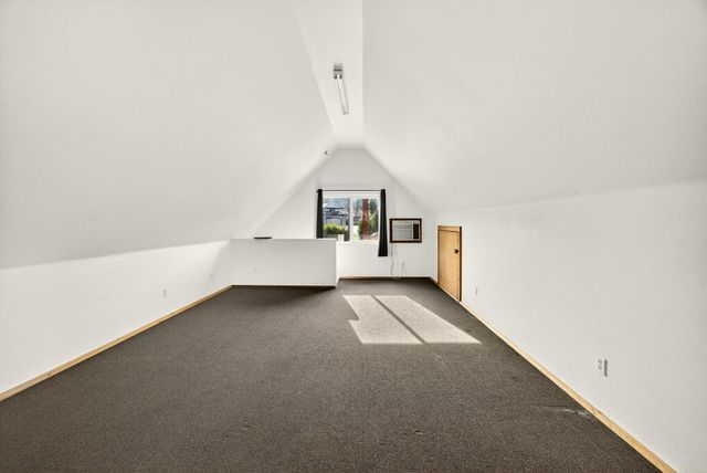 5650 Kane Creek Road, Central Point, OR 97502