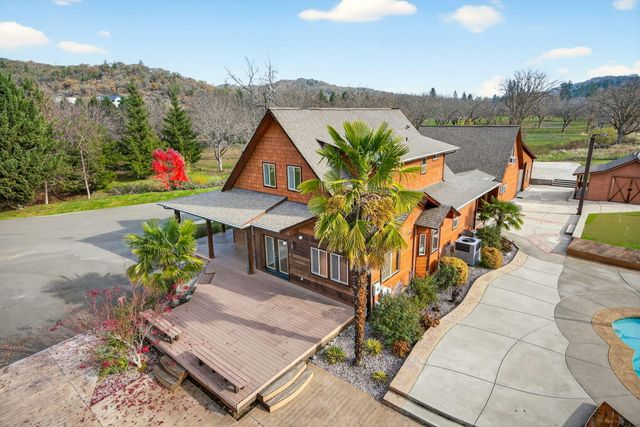 5650 Kane Creek Road, Central Point, OR 97502