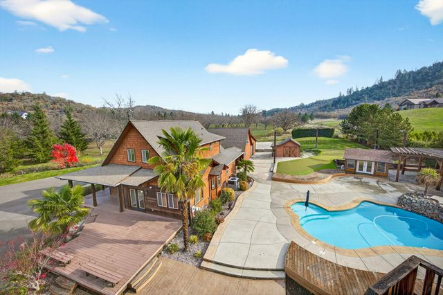 5650 Kane Creek Road, Central Point, OR 97502