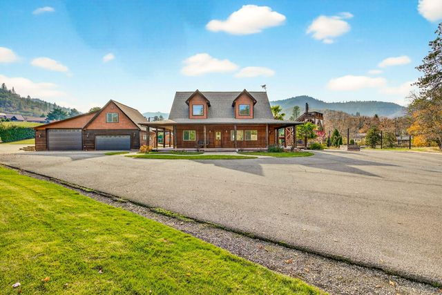 5650 Kane Creek Road, Central Point, OR 97502